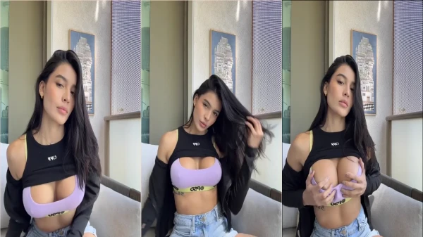 Hanna Miller, toda maravilhosa e ousada, se mostrando sem pudor!