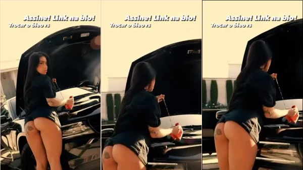 Mc Mirella tá muito hot dando um trato no carro!
