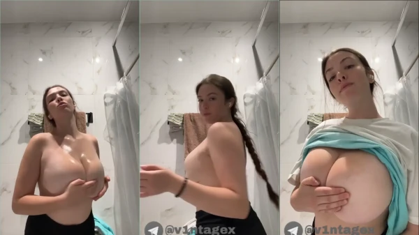 A Jazmine cantando deu bobeira e vazou na internet passando um creminho nos peitos