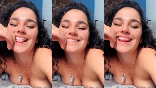 OnlyFans da Paola Buzzone, cheia de charme e um toque de malícia!